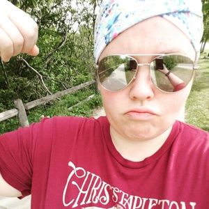 Meet your Posher, Alyssa